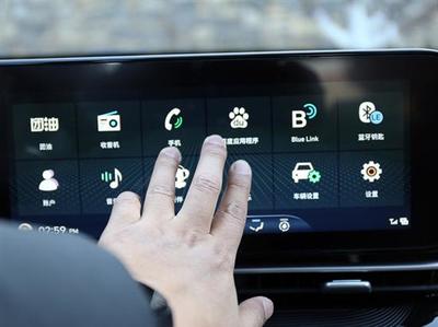 一辆懂国人的车 试驾北京现代全新一代名图，触控电容屏背后的诚意